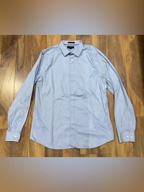 Banana Republic Men’s NonIron Untucked Dress Shirt Button Down Wrinkle Resistant